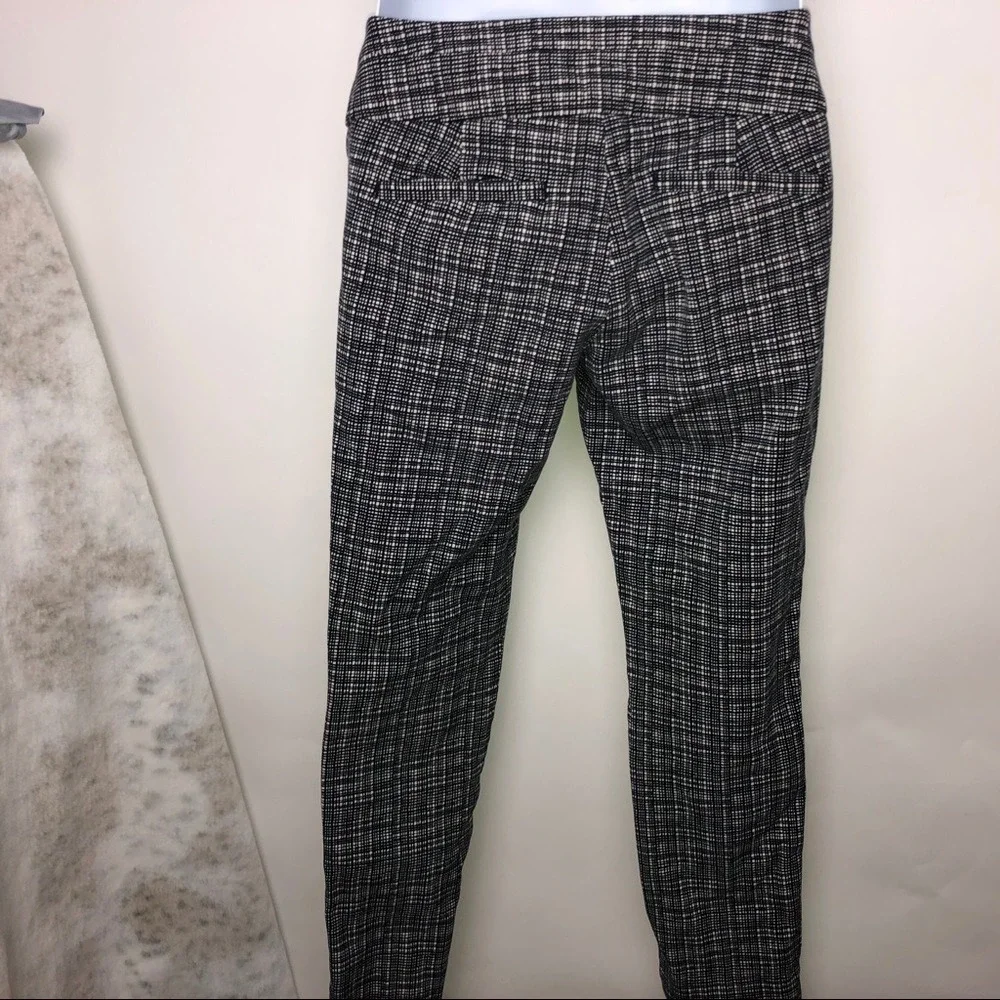 LOFT Marisa Skinny Black & White Plaid Pants 2‎